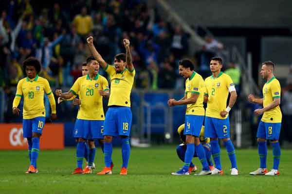 প্যারাগুয়েকে টাইব্রেকারে হারিয়ে সেমিতে ব্রাজিল