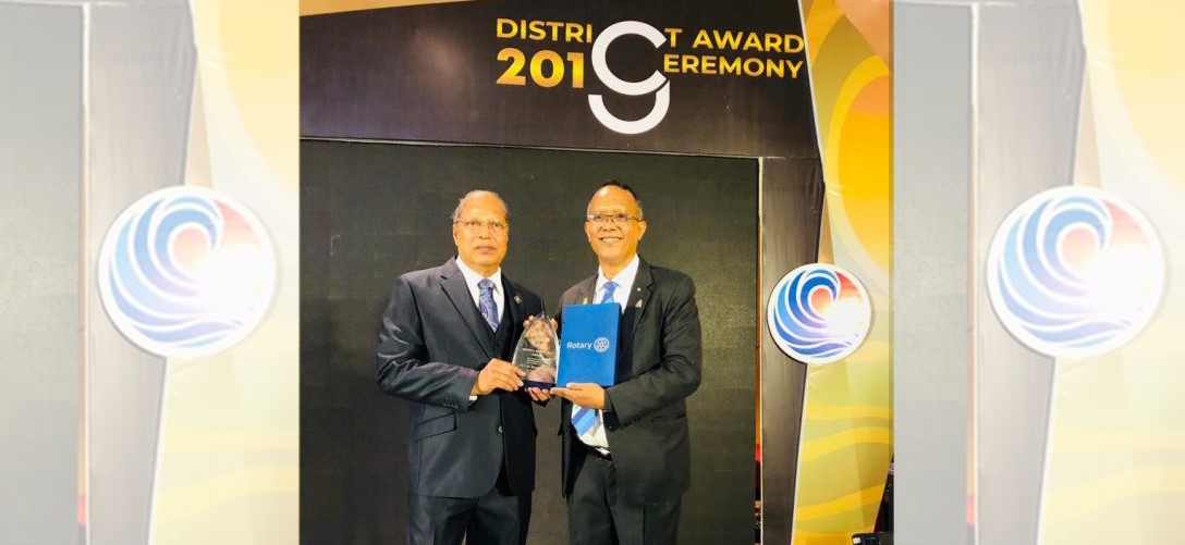 সার্ভিস অ্যাভোব সেল্ফ পুরস্কার পেলেন নূরুল কবীর