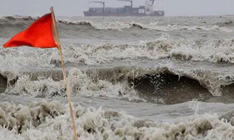 চার সমুদ্রবন্দরে ৩ নম্বর স্থানীয় সতর্ক সংকেত