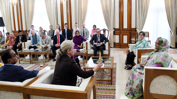 মিয়ানমারকে রোহিঙ্গাদের ফেরত নিতে হবে: প্রধানমন্ত্রী